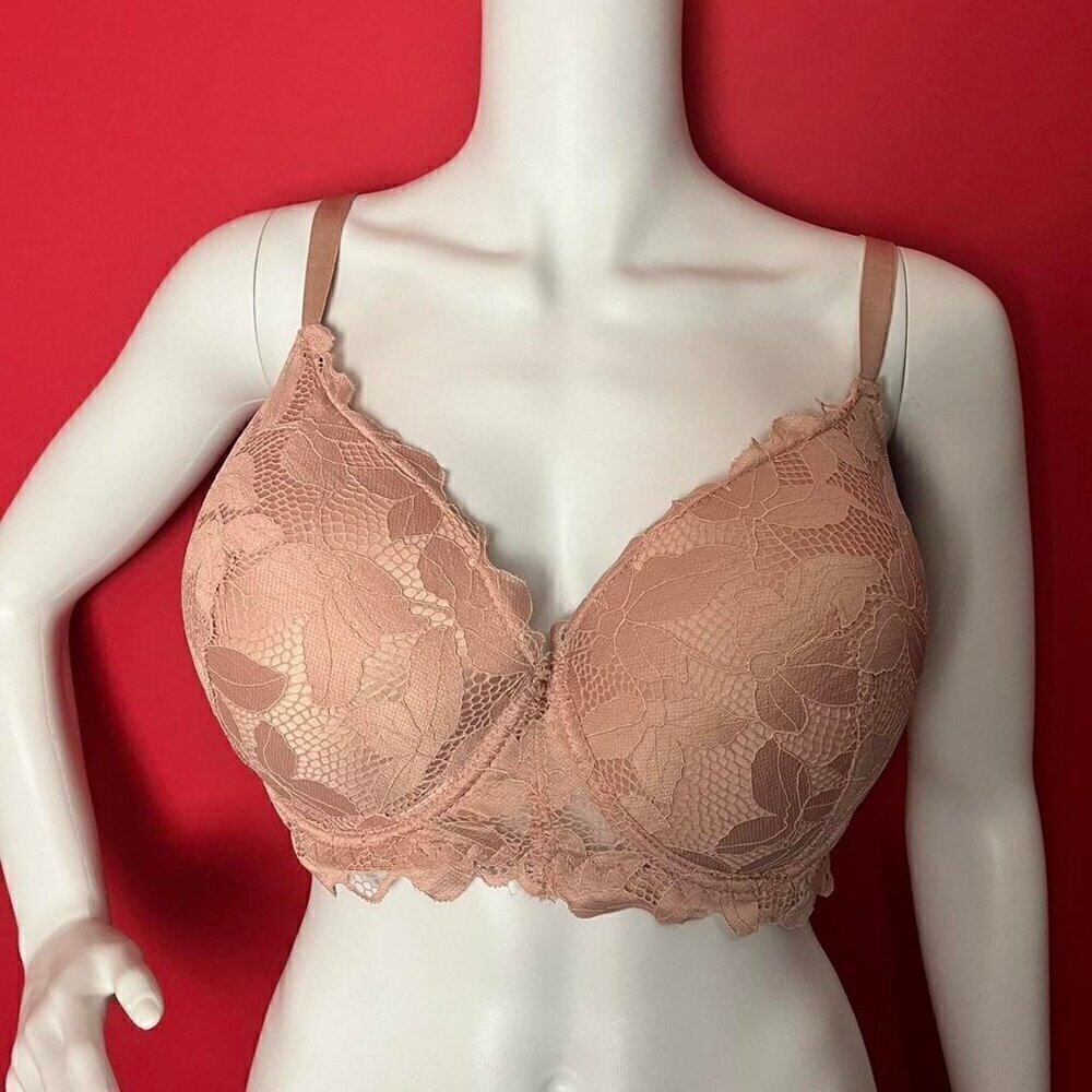 Adrienne Vittadini Full lace pink / nude bra